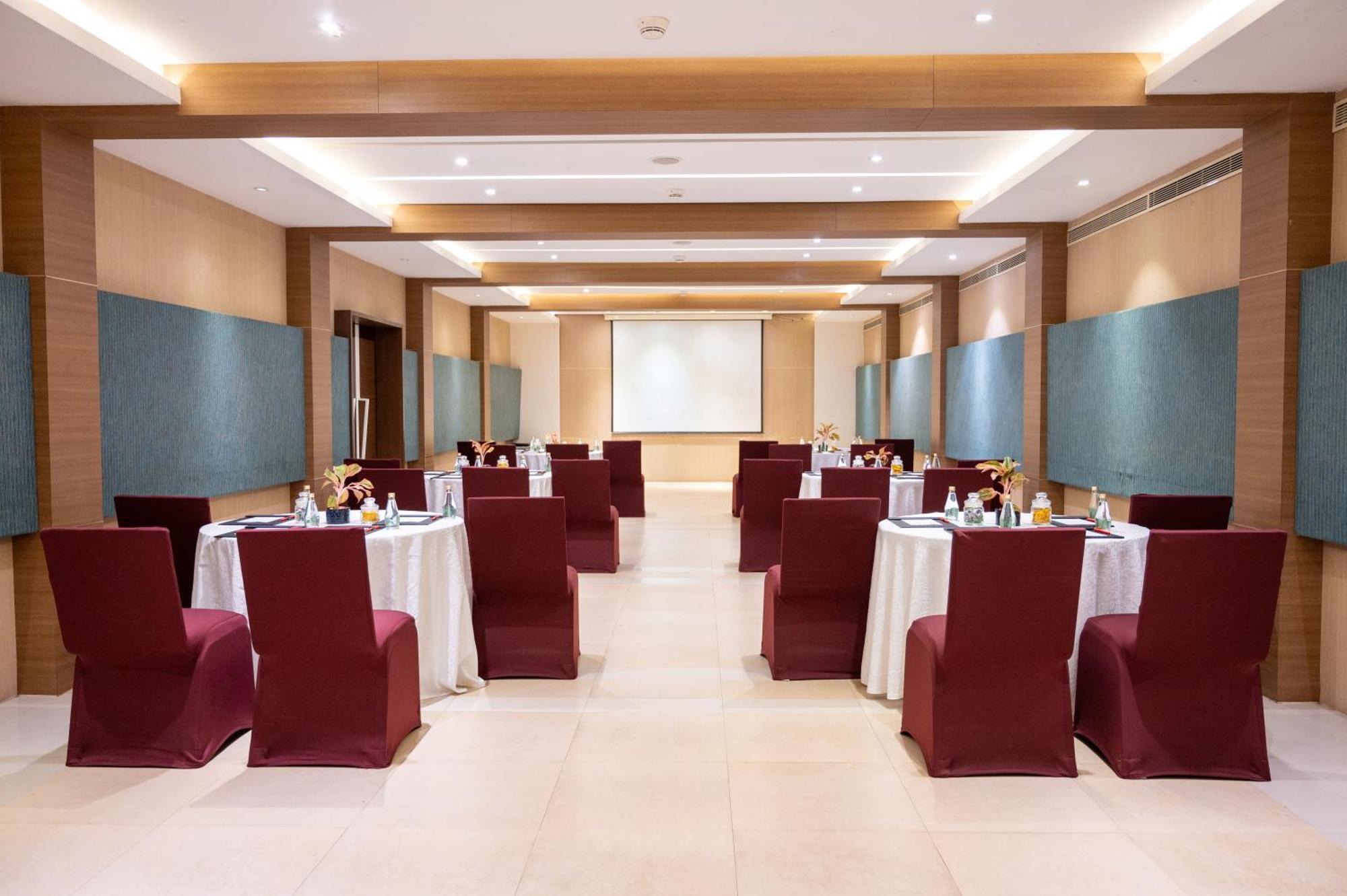 Grand Kakinada By Grt Hotels Ngoại thất bức ảnh