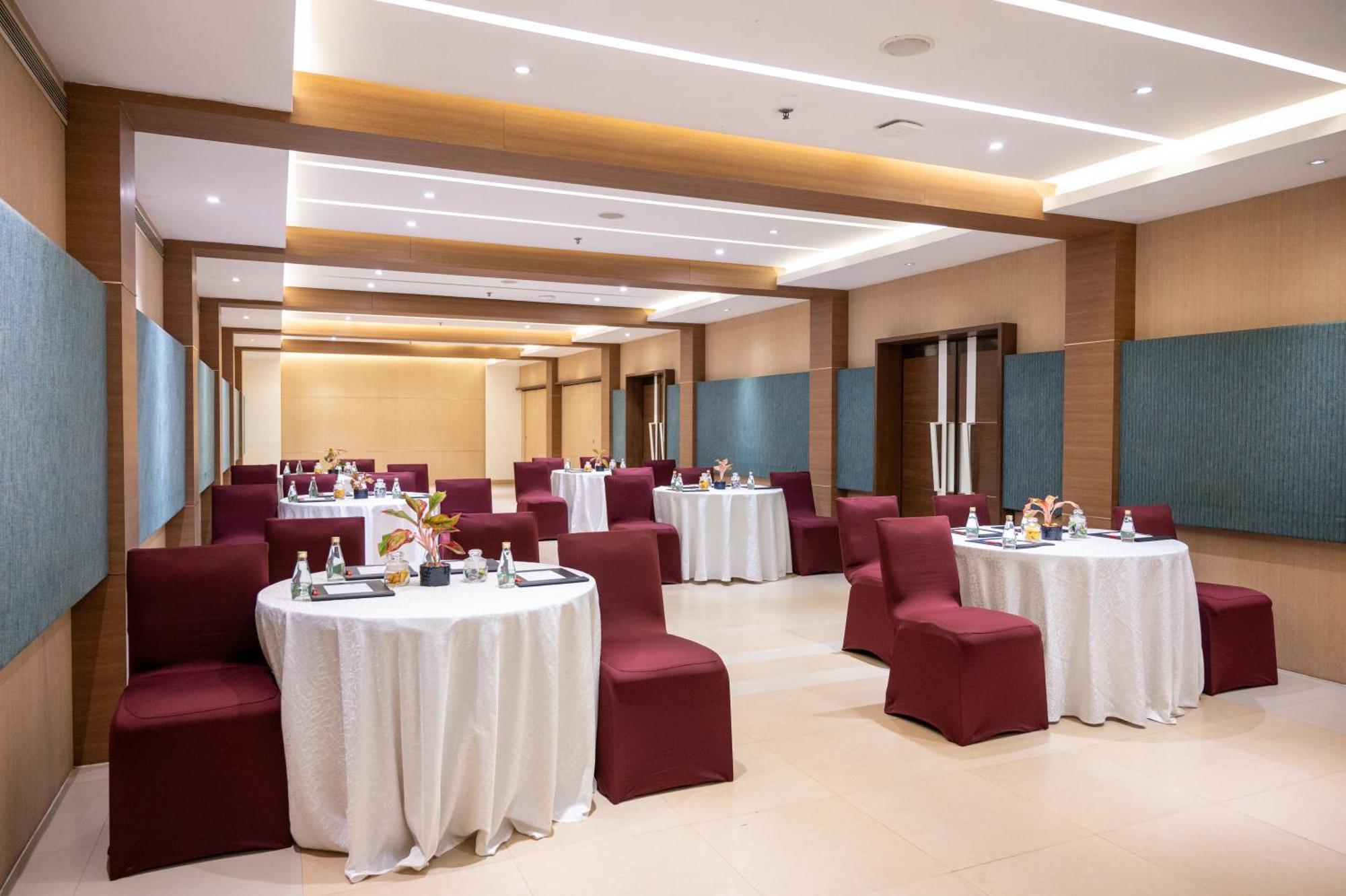 Grand Kakinada By Grt Hotels Ngoại thất bức ảnh