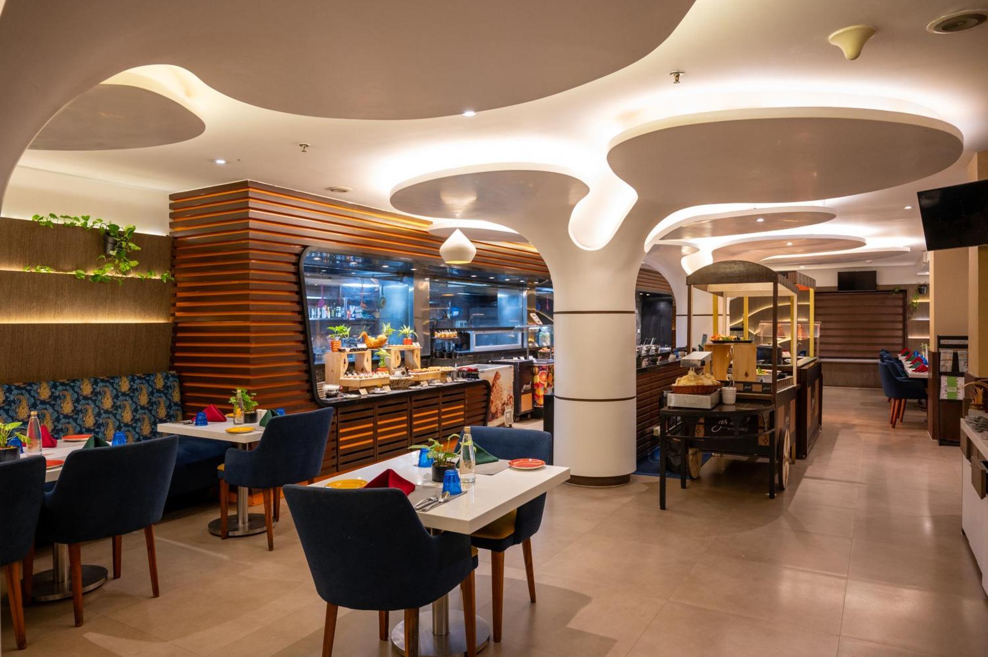 Grand Kakinada By Grt Hotels Ngoại thất bức ảnh