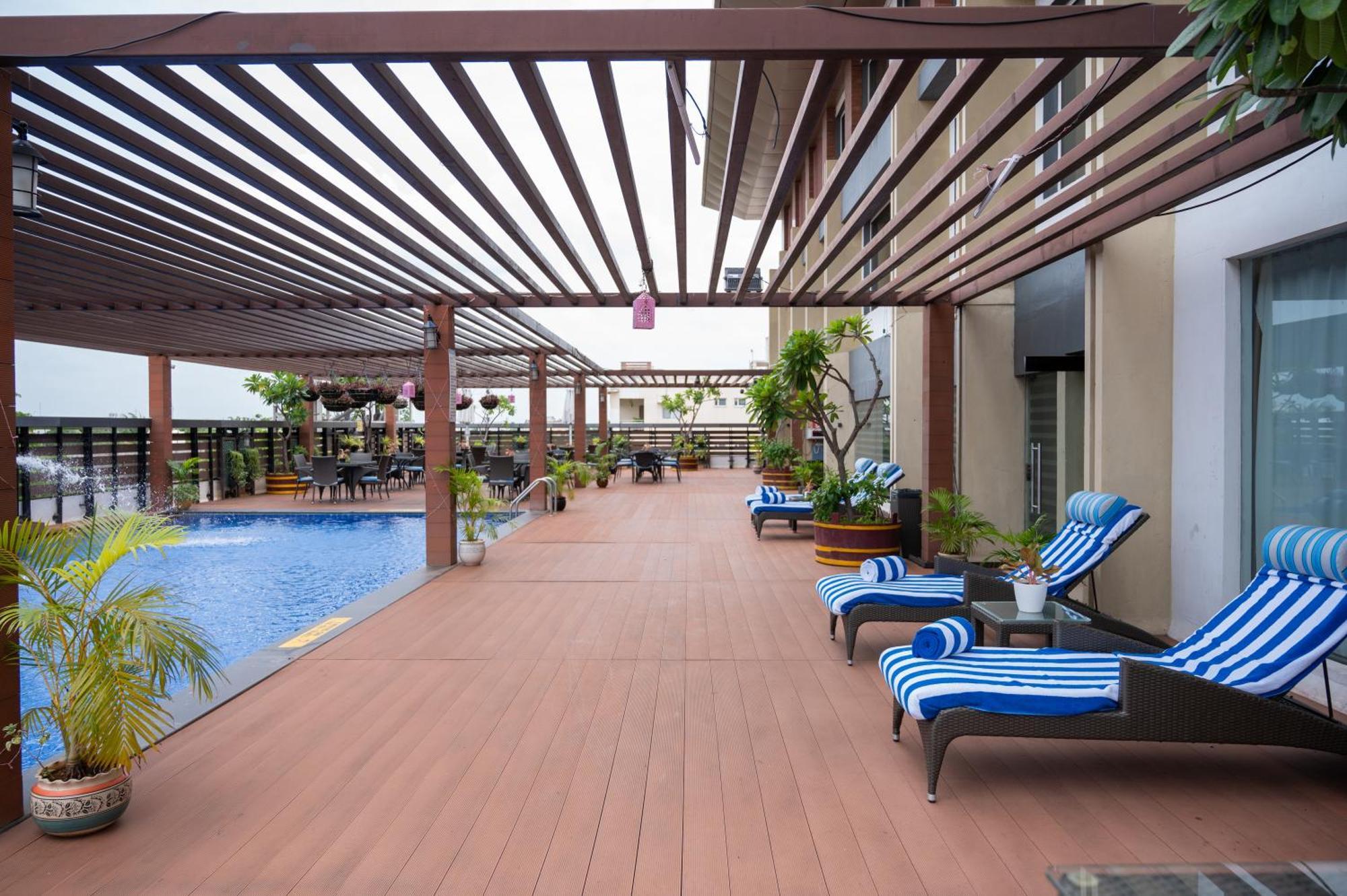 Grand Kakinada By Grt Hotels Ngoại thất bức ảnh