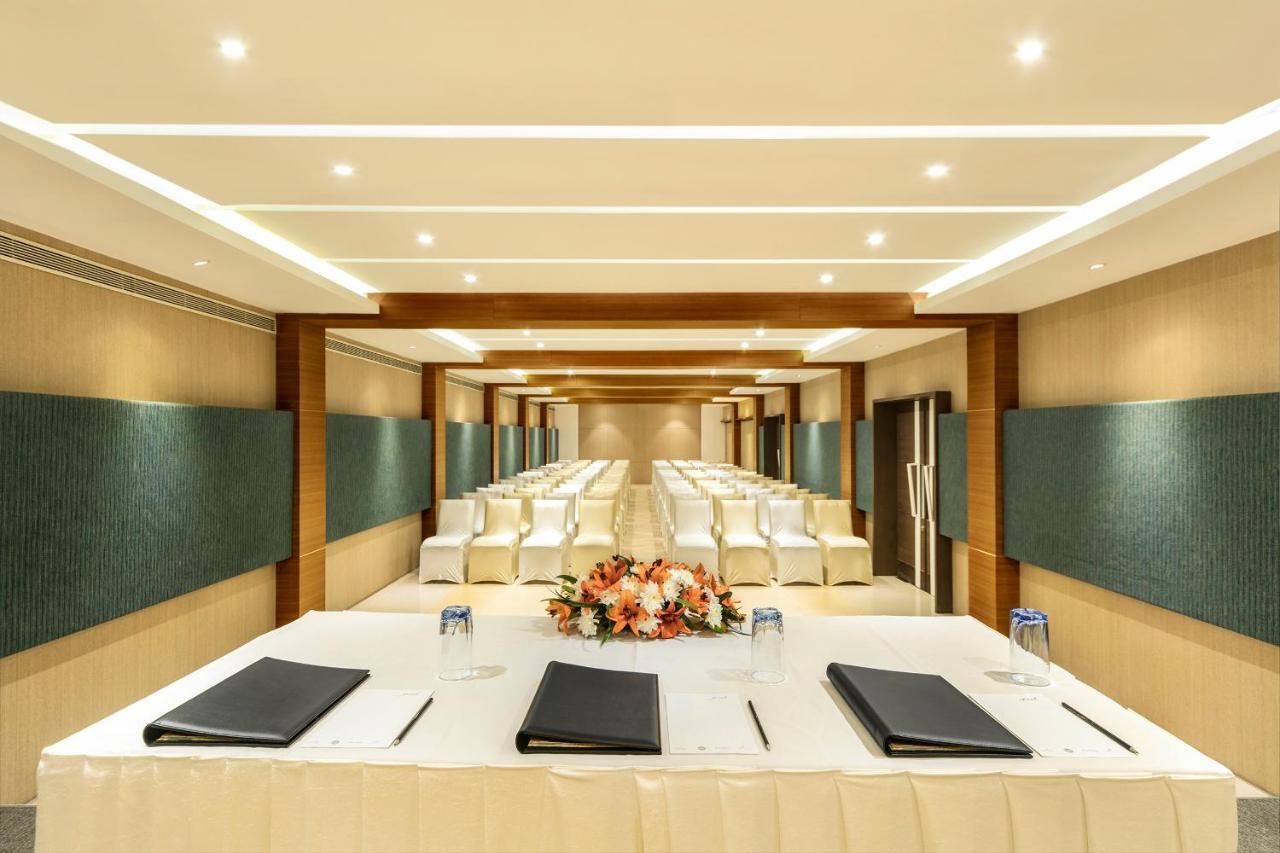 Grand Kakinada By Grt Hotels Ngoại thất bức ảnh